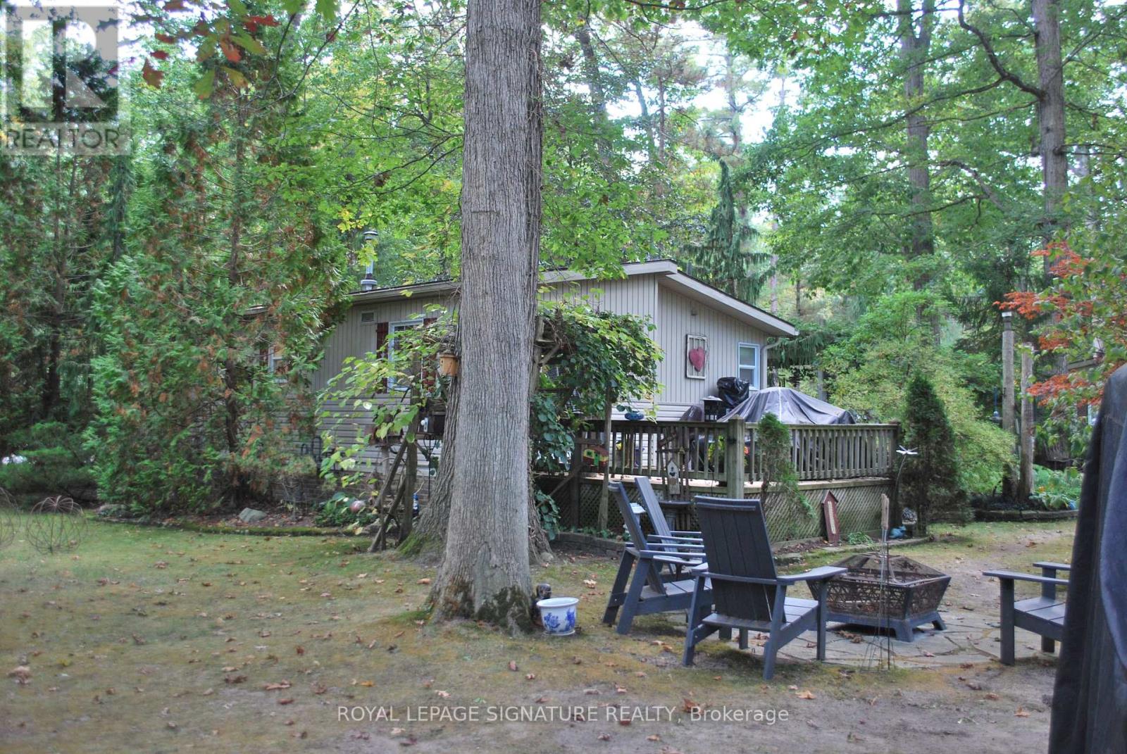 A37 - 9910 Northville Crescent S, Lambton Shores, Ontario  N0M 2N0 - Photo 39 - X12450902