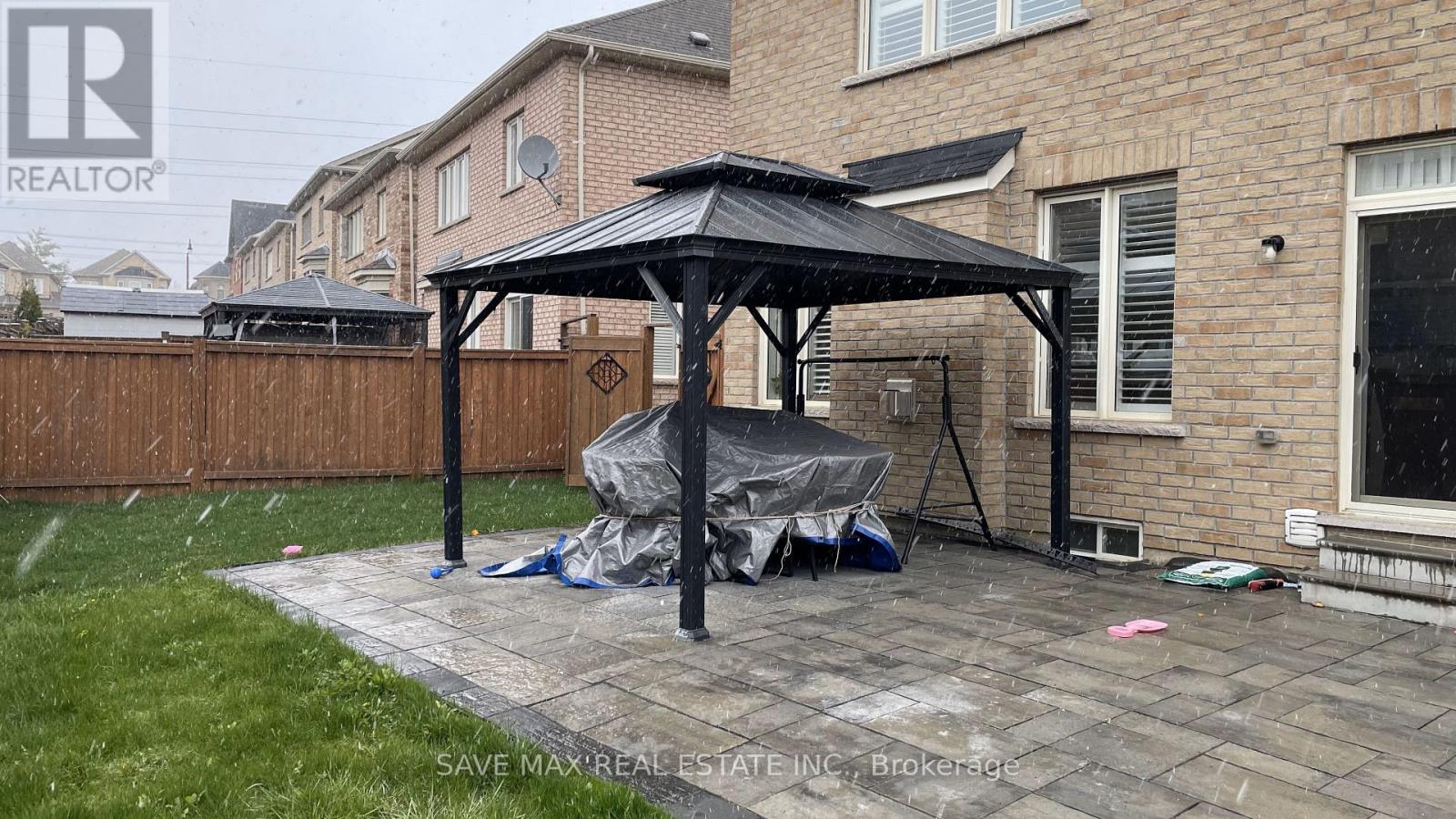 6 Bittersweet Road, Brampton, Ontario  L6Y 0Z1 - Photo 23 - W12450907