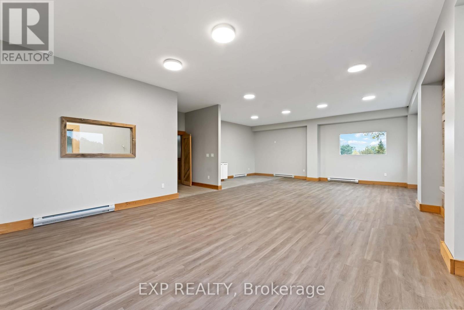 6346 Deermeadow Drive, Ottawa, Ontario  K4P 1M9 - Photo 6 - X12450929