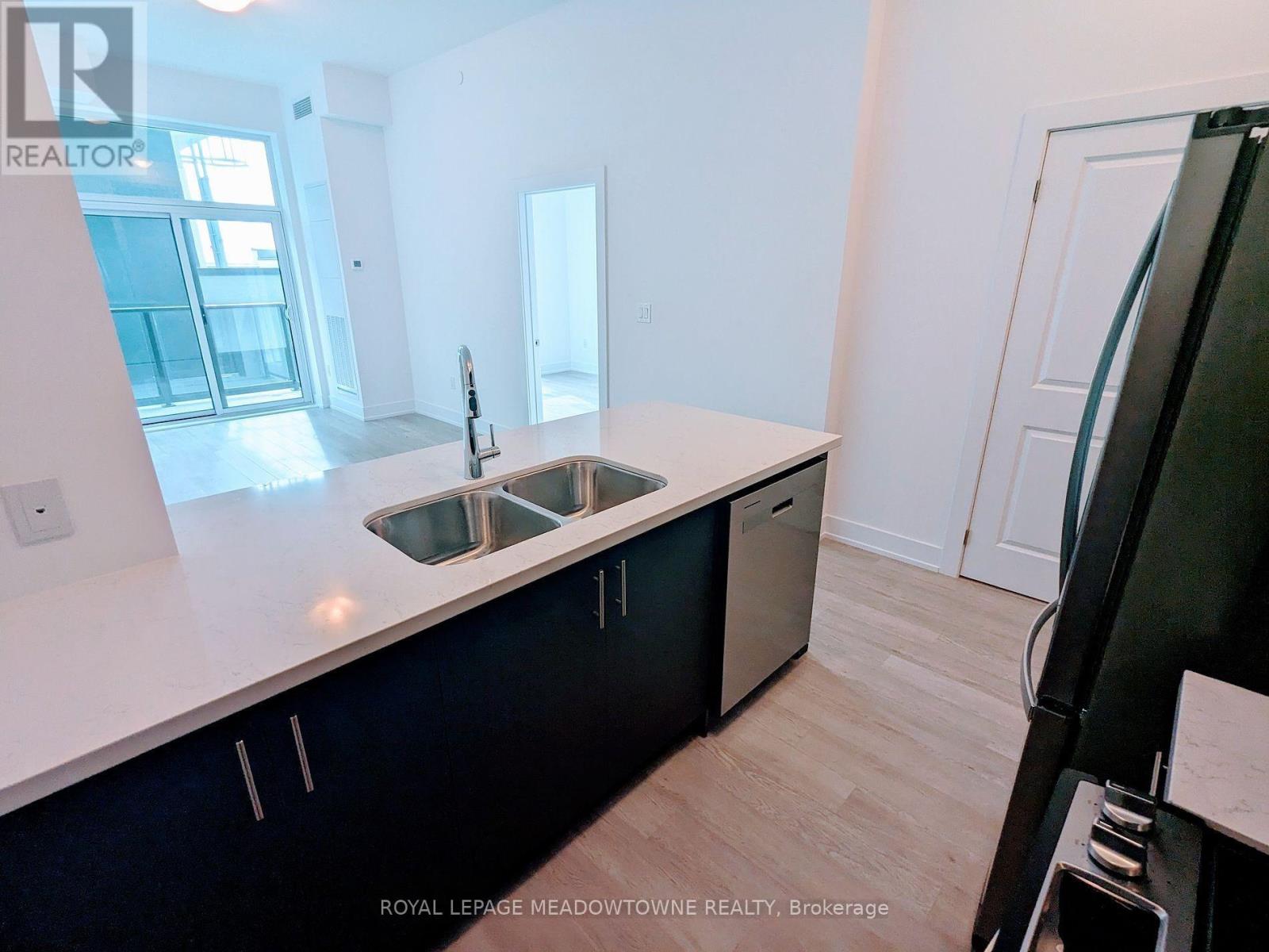 501 - 460 Dundas Street E, Hamilton, Ontario  L8B 2A5 - Photo 5 - X12450909