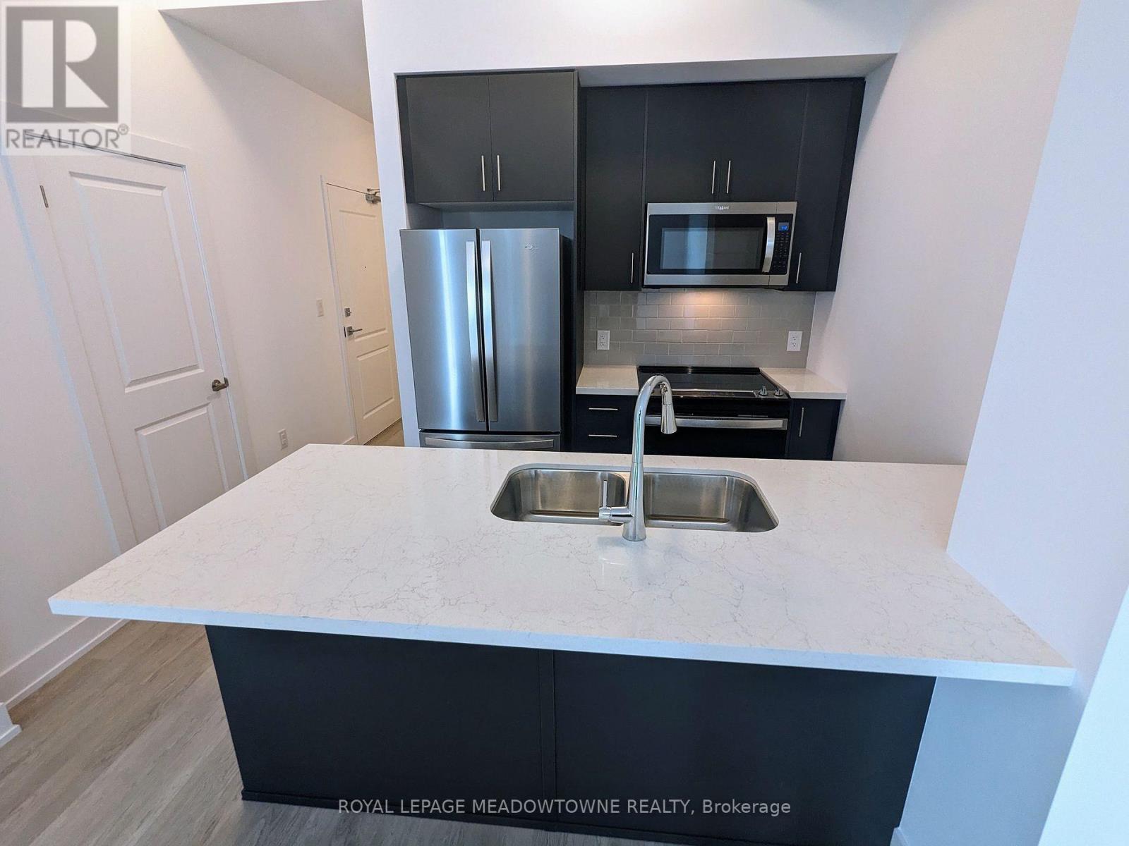 501 - 460 Dundas Street E, Hamilton, Ontario  L8B 2A5 - Photo 6 - X12450909