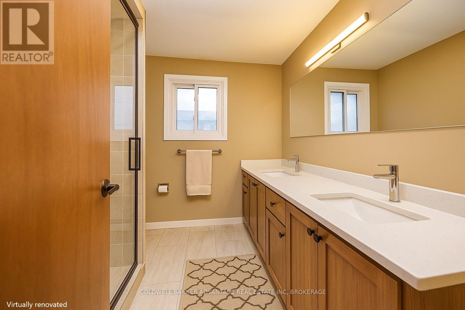 27 Quinn Avenue, Hamilton, Ontario  L8W 1K4 - Photo 14 - X12450915