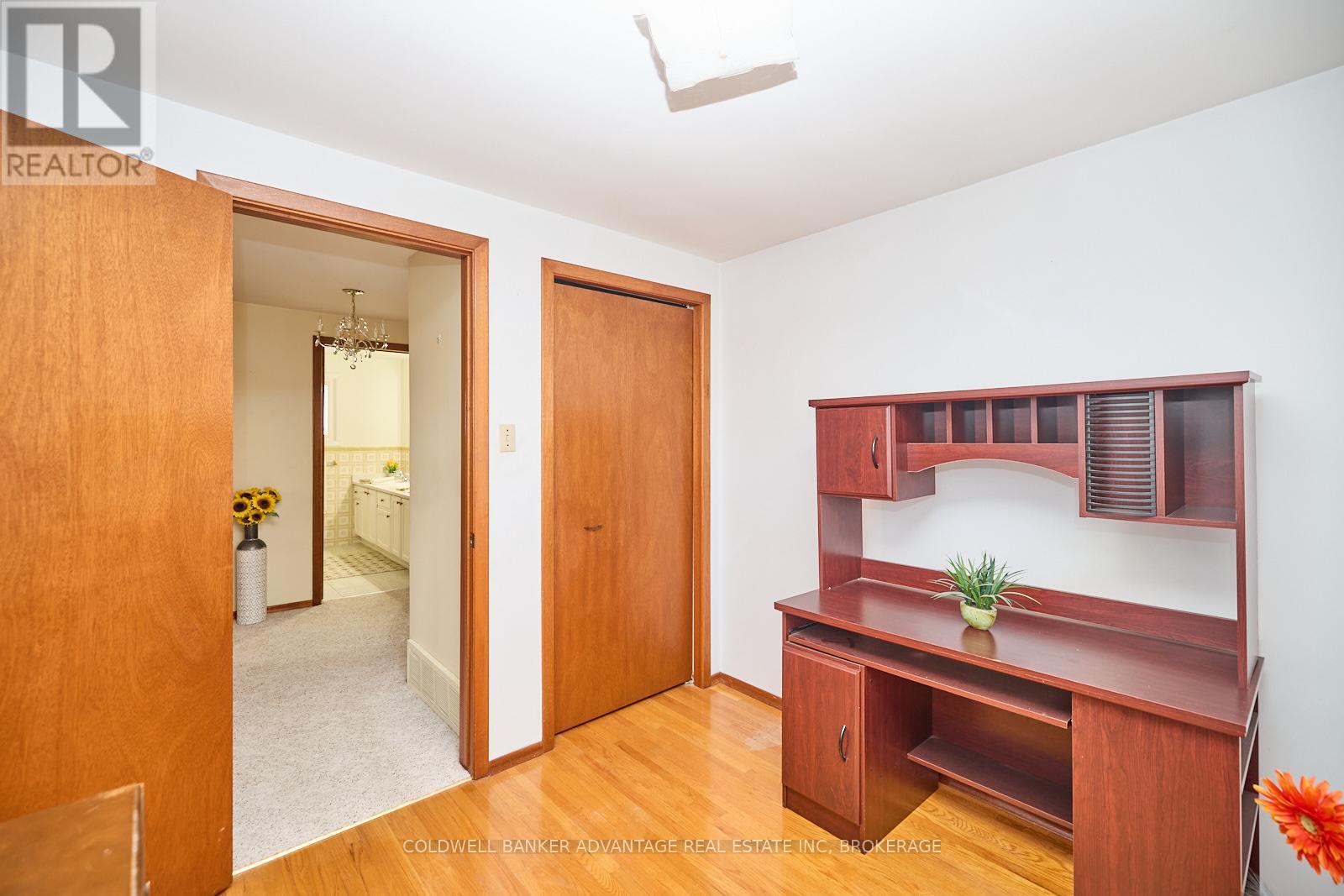 27 Quinn Avenue, Hamilton, Ontario  L8W 1K4 - Photo 20 - X12450915