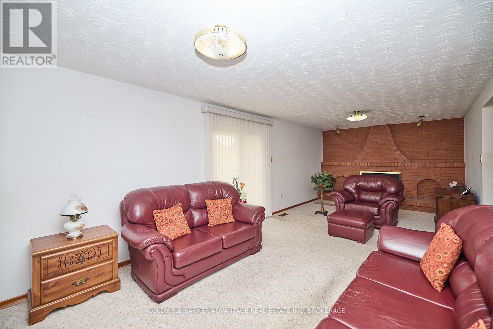 27 Quinn Avenue, Hamilton, Ontario  L8W 1K4 - Photo 23 - X12450915