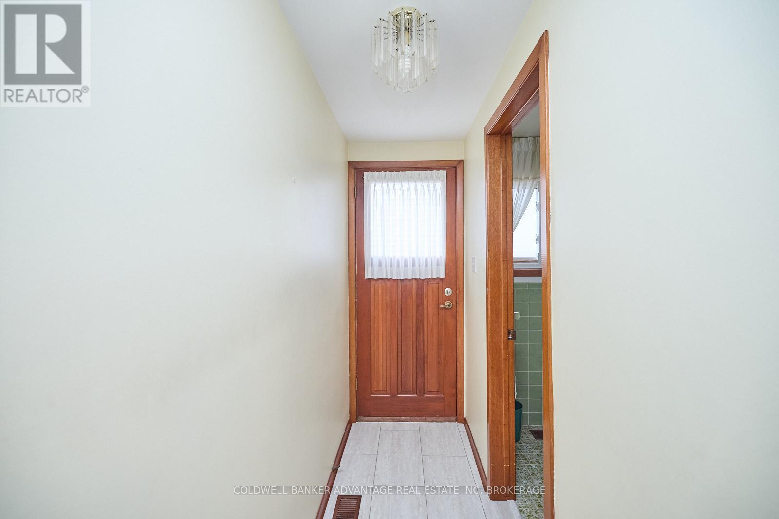 27 Quinn Avenue, Hamilton, Ontario  L8W 1K4 - Photo 28 - X12450915