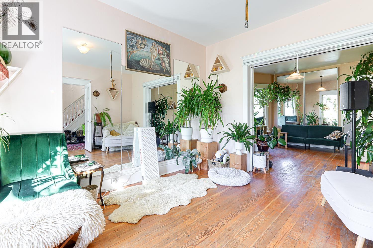 333 E13th Avenue, Vancouver, British Columbia  V5T 2K6 - Photo 4 - R3056384