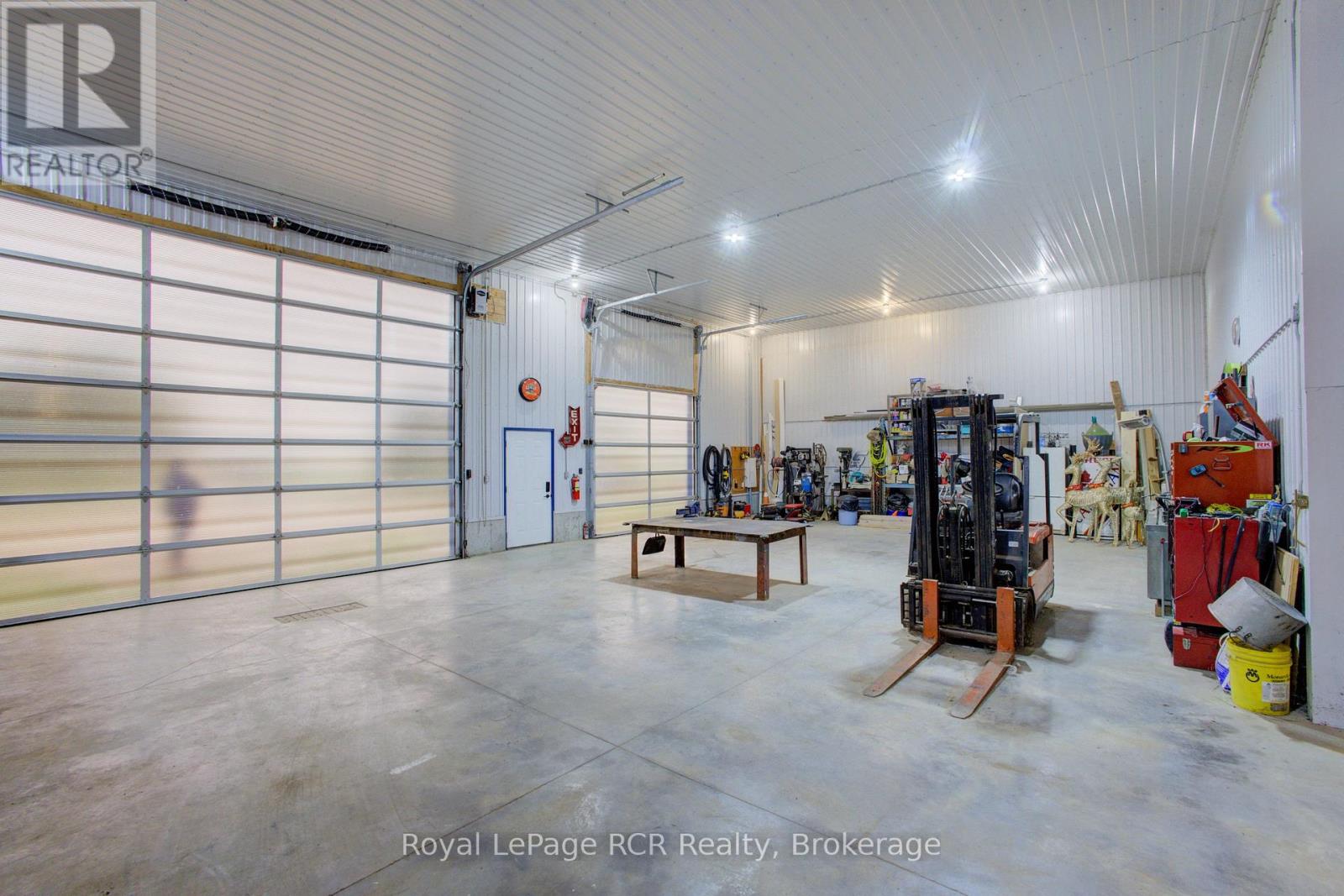 8220 8 Line, Wellington North, Ontario  N0G 2E0 - Photo 32 - X12450928