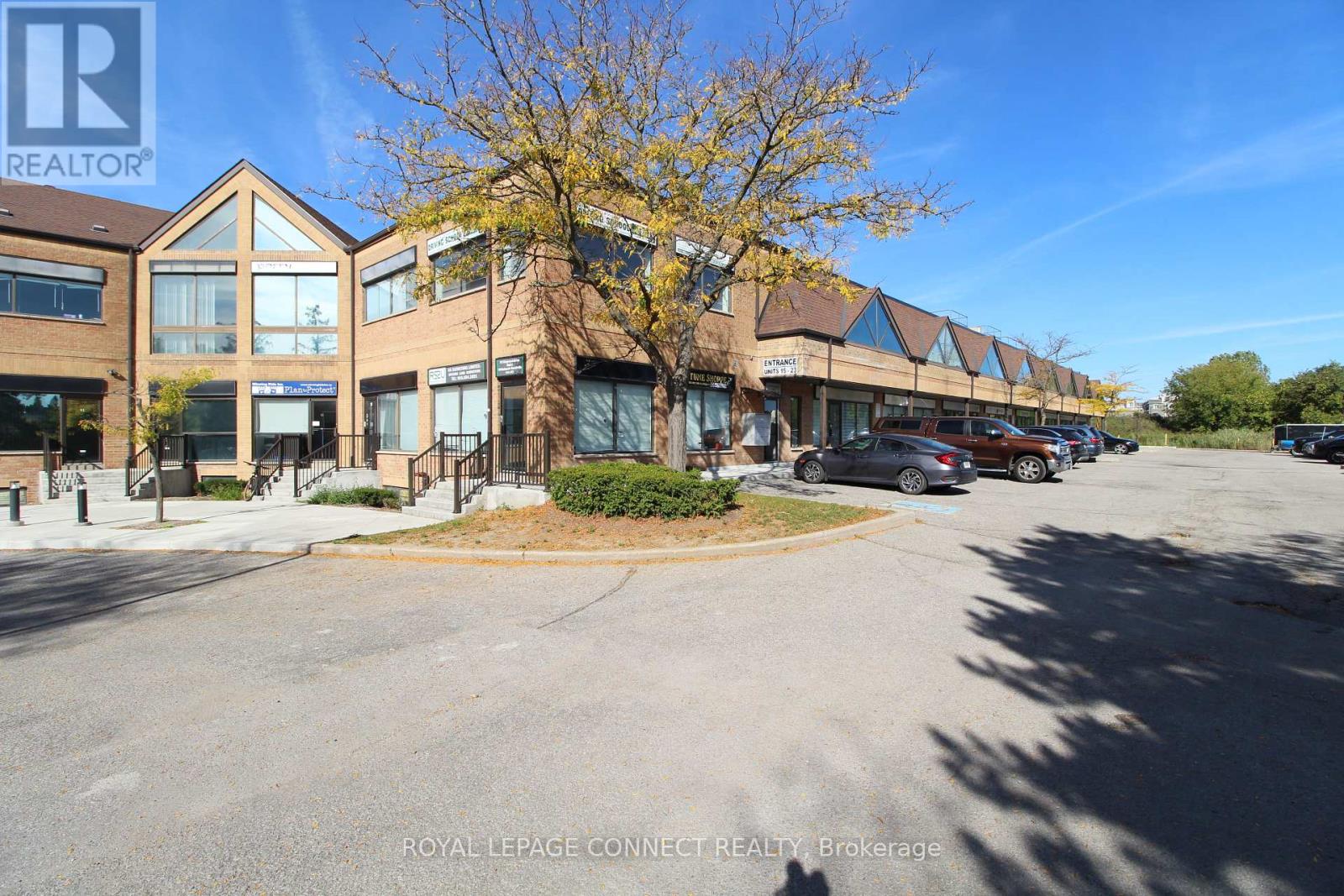 21 - 117 Ringwood Drive, Whitchurch-Stouffville, Ontario  L4A 8C1 - Photo 2 - N12450922