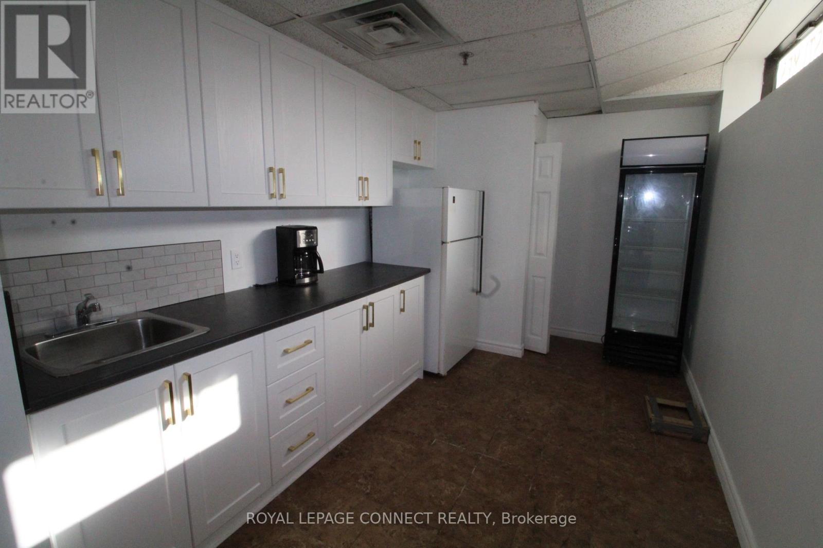 21 - 117 Ringwood Drive, Whitchurch-Stouffville, Ontario  L4A 8C1 - Photo 7 - N12450922