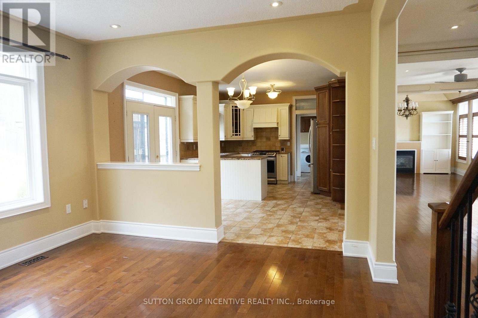 76 Cumming Drive, Barrie, Ontario  L4N 0C6 - Photo 7 - S12450927
