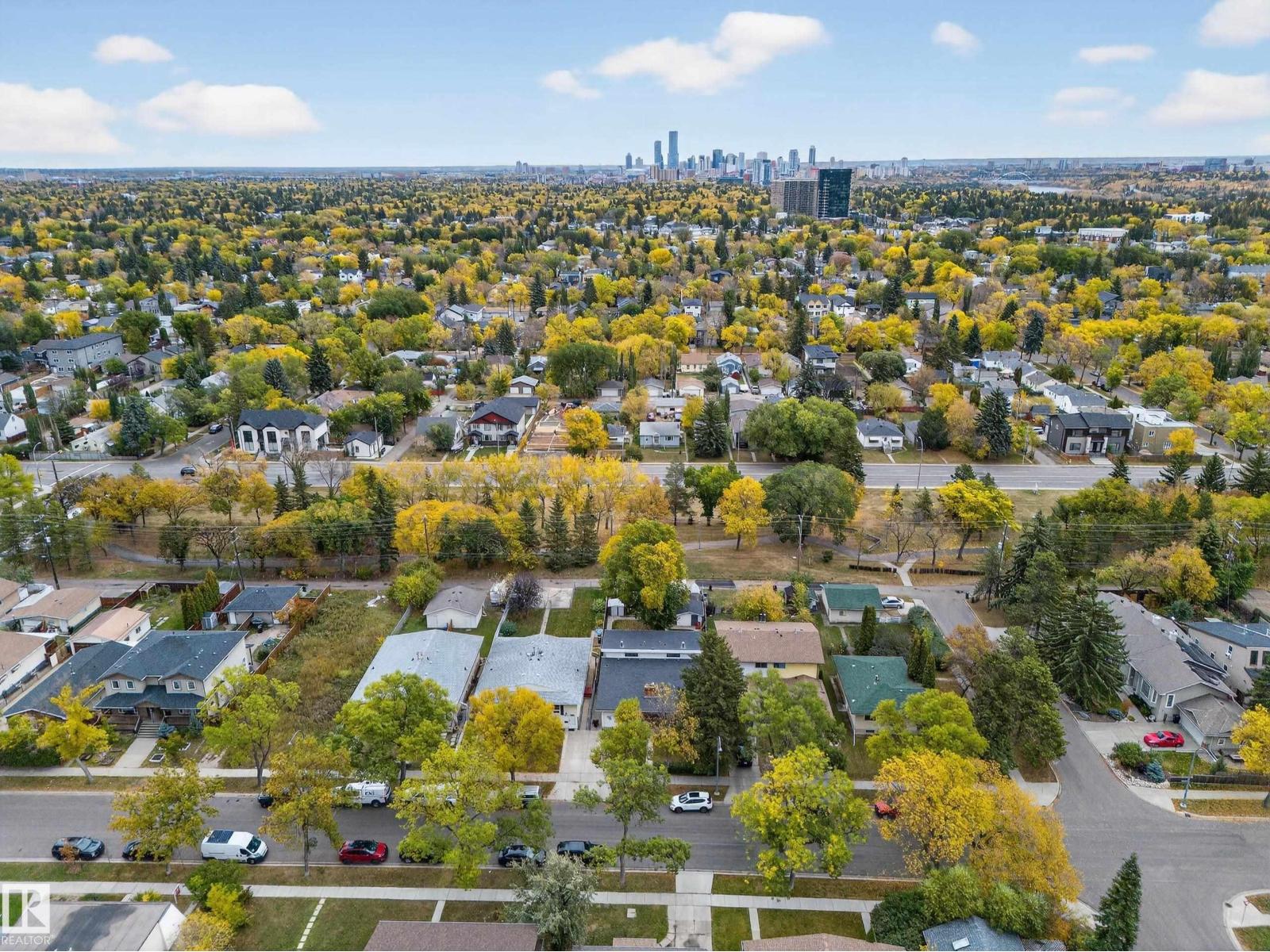 10313 150 St Nw, Edmonton, Alberta  T5P 1P6 - Photo 4 - E4461251