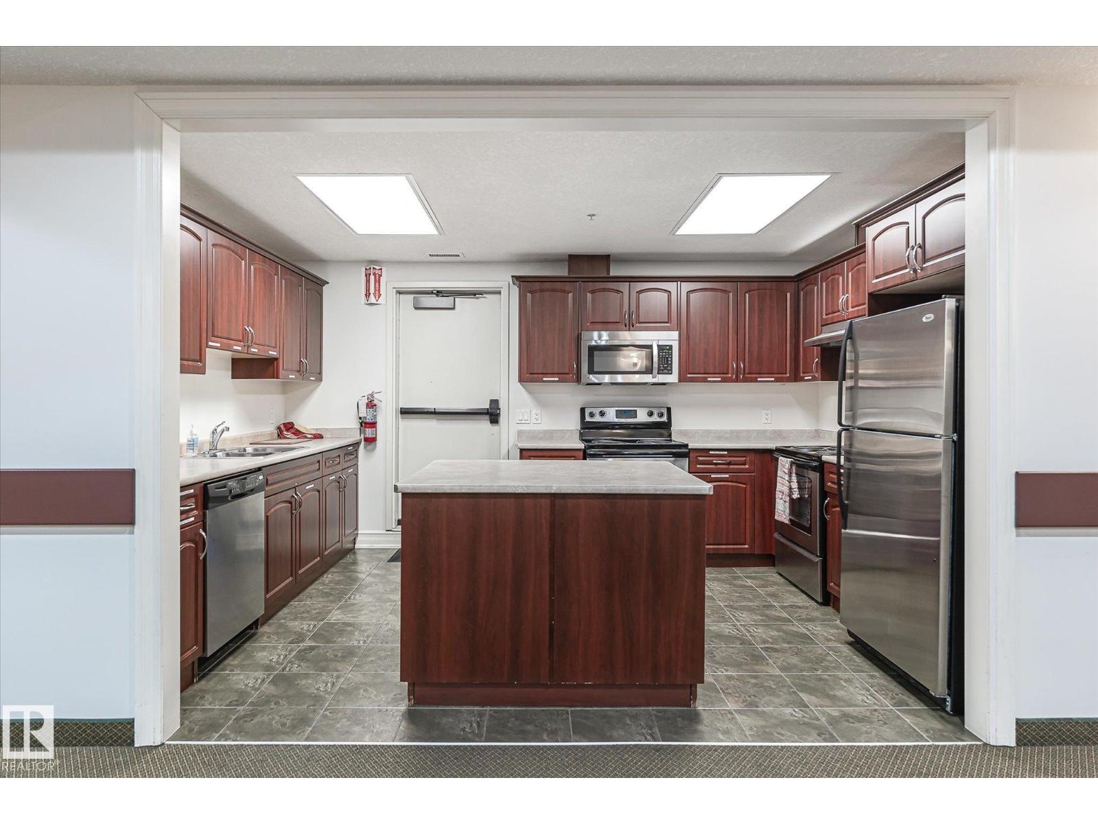 #304 10142 111 St Nw, Edmonton, Alberta  T5K 1K6 - Photo 39 - E4461254