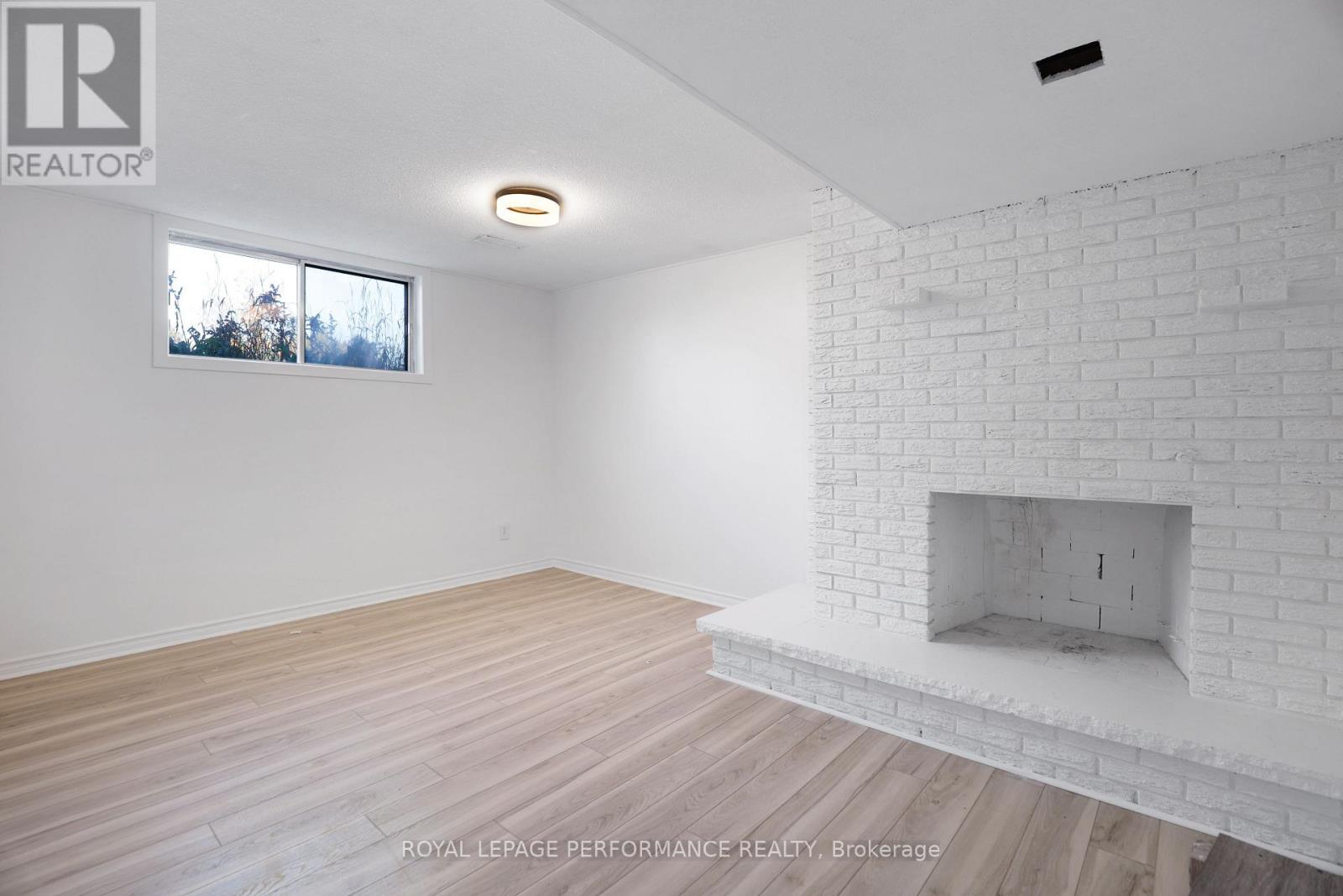 142 Meadowlands Drive W, Ottawa, Ontario  K2G 2S4 - Photo 10 - X12450932