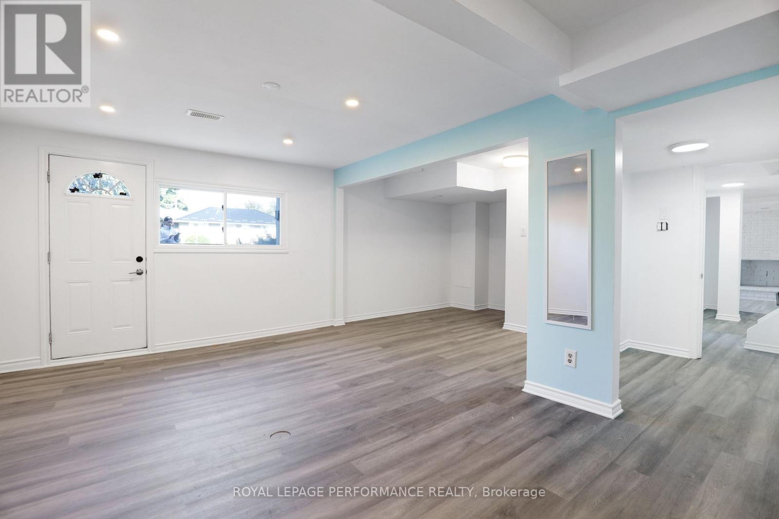 142 Meadowlands Drive W, Ottawa, Ontario  K2G 2S4 - Photo 6 - X12450932