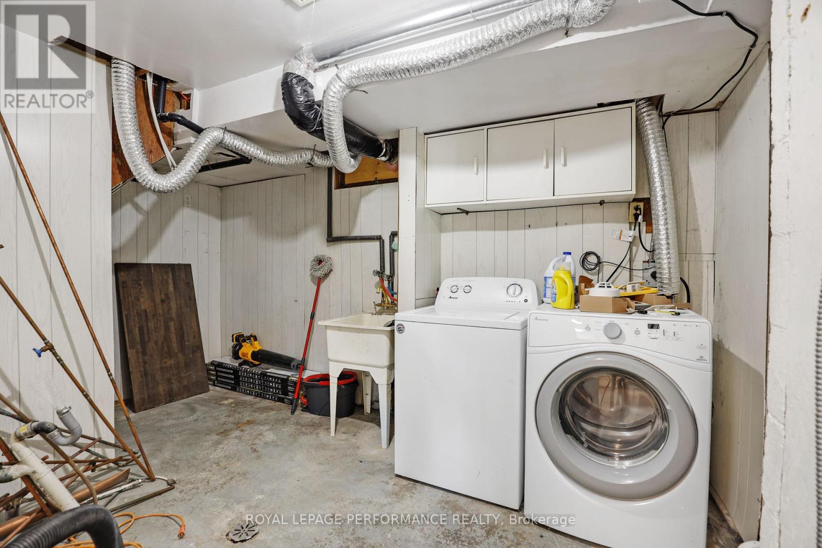 142 Meadowlands Drive W, Ottawa, Ontario  K2G 2S4 - Photo 8 - X12450932