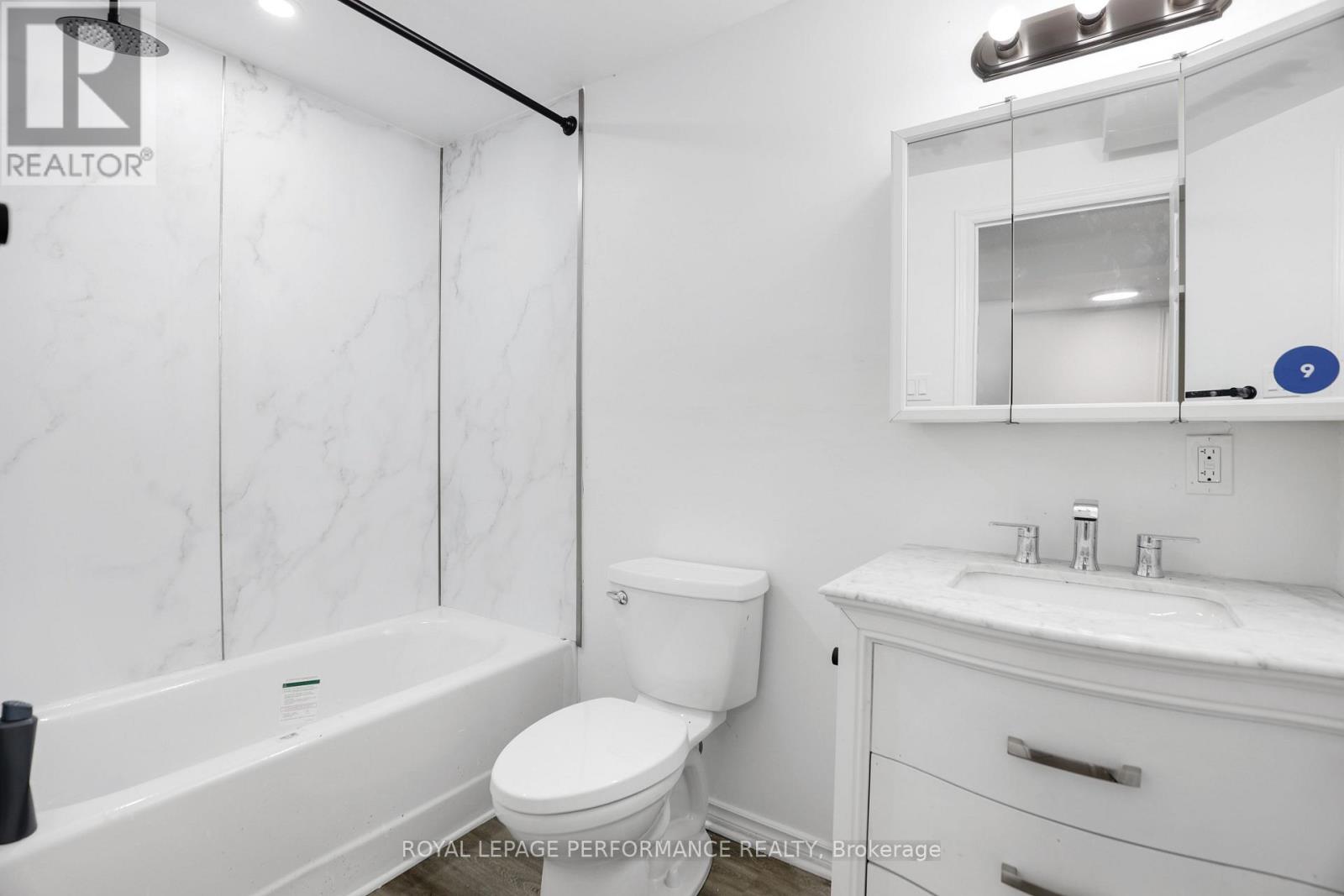 142 Meadowlands Drive W, Ottawa, Ontario  K2G 2S4 - Photo 9 - X12450932