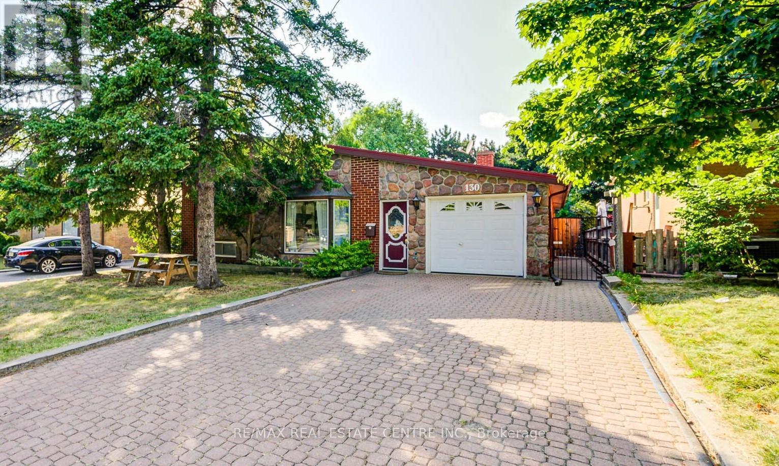 130 CORNWALL ROAD, Brampton, Ontario
