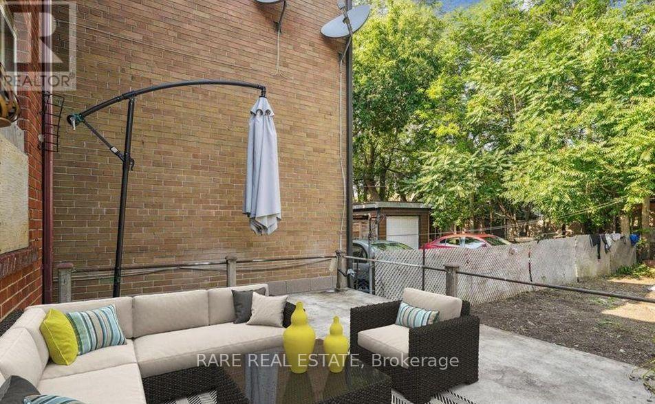 73 Yarrow Road, Toronto, Ontario  M6M 4E4 - Photo 25 - W12450493