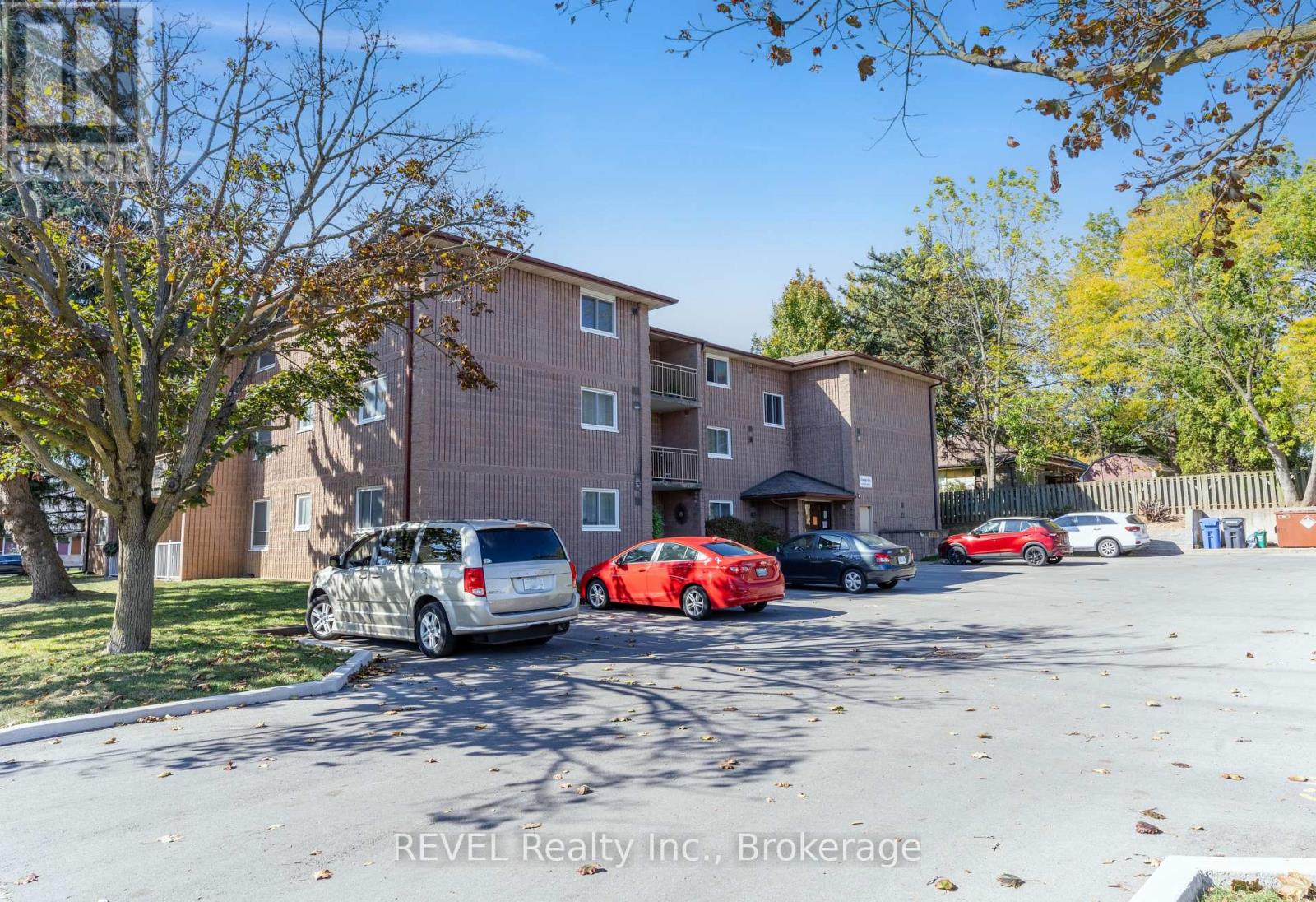 305 - 5222 Portage Road, Niagara Falls, Ontario  L2E 6B6 - Photo 2 - X12450933