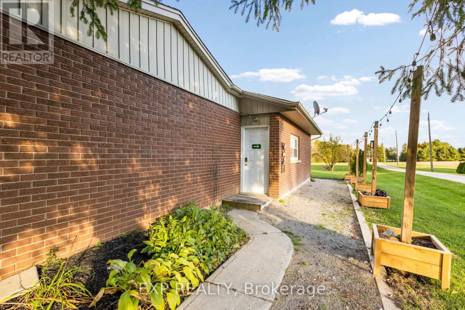 7429 Sideroad 20 Side Road, Mapleton, Ontario  N0B 1A0 - Photo 44 - X12450917