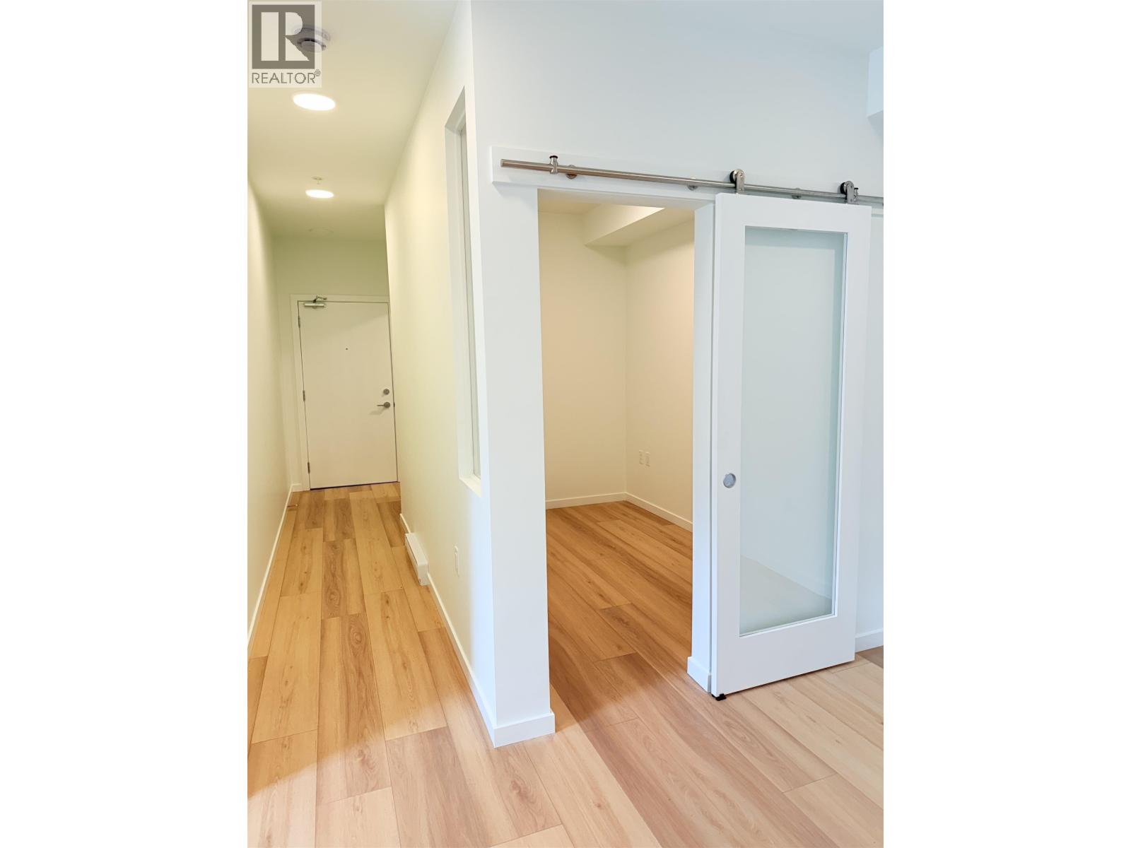 400 37994 Second Avenue, Squamish, British Columbia  V8B 0C4 - Photo 8 - R3051102