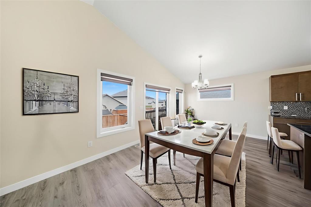 39 Singh Trail, Winnipeg, Manitoba  R2R 1R7 - Photo 1 - 202525878