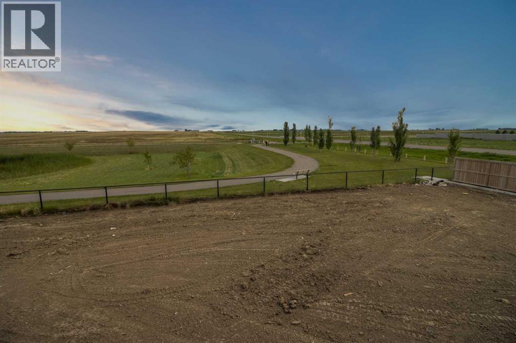 241 Blackwolf Place N, Lethbridge, Alberta  T1H 7J2 - Photo 3 - A2248457