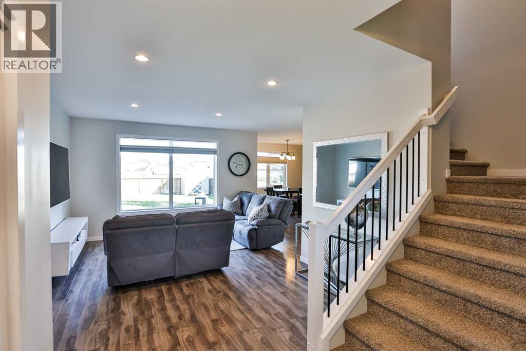 245 Agnes Short Place N, Lethbridge, Alberta  T1H 7G4 - Photo 5 - A2259100