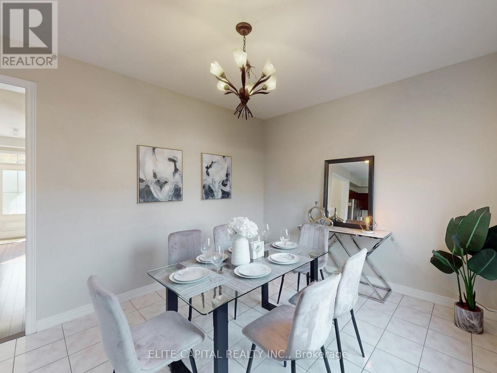 28 Ivory Silk Drive, Markham, Ontario  L6C 0G8 - Photo 17 - N12450940