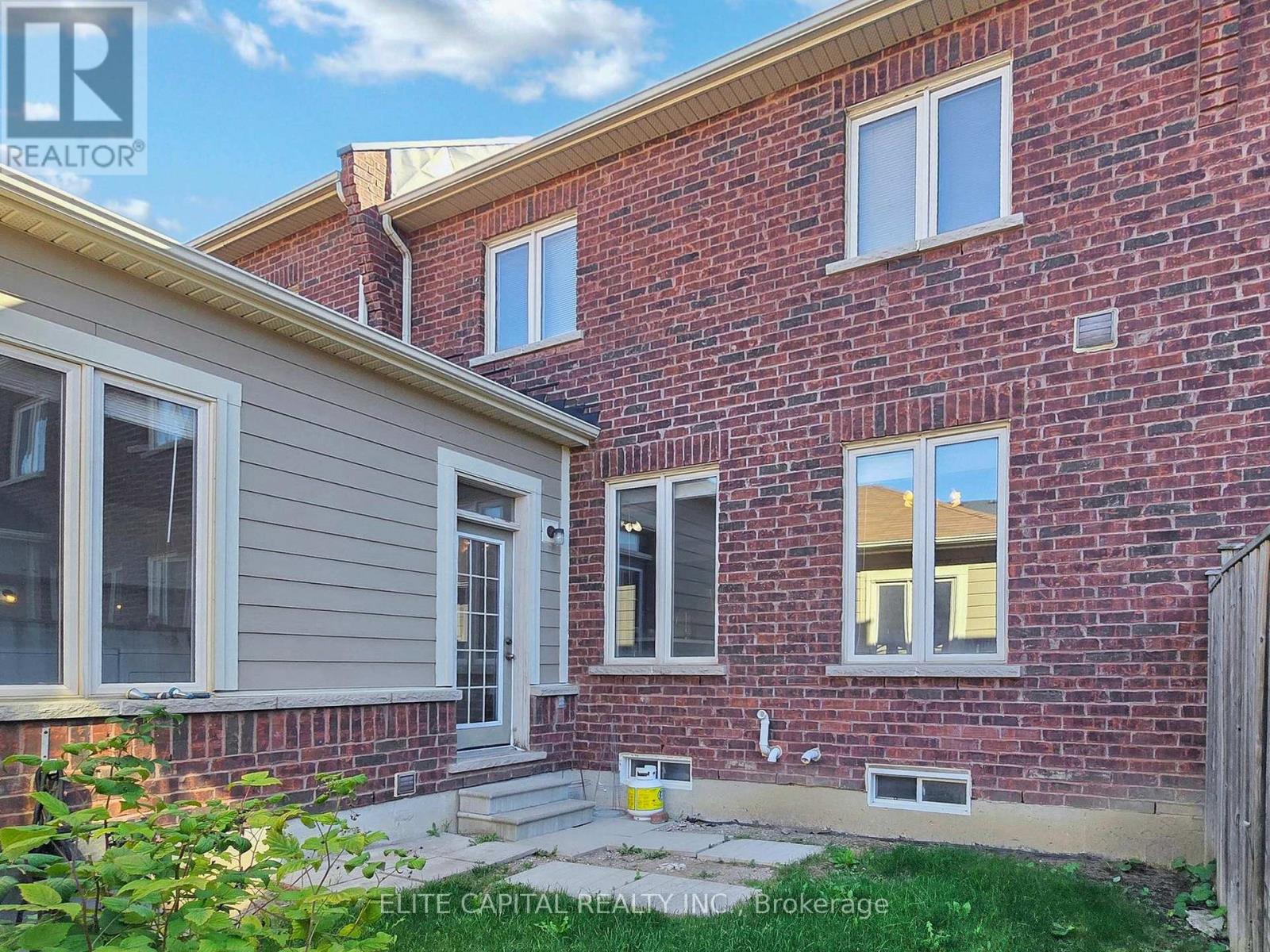 28 Ivory Silk Drive, Markham, Ontario  L6C 0G8 - Photo 39 - N12450940