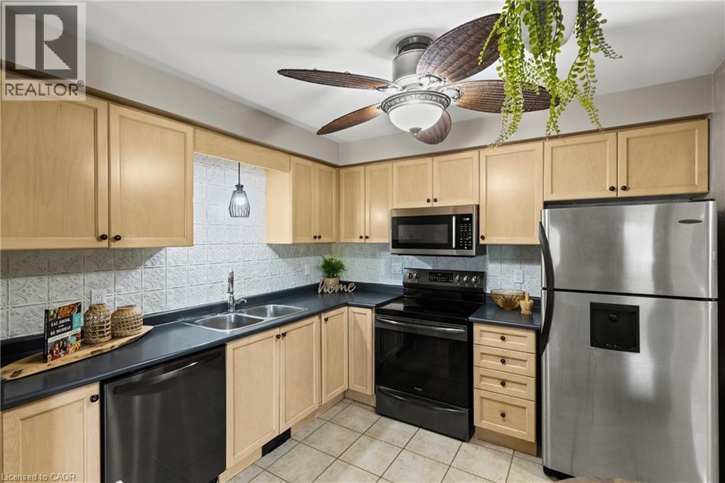 30 Braemar Avenue Unit# 55, Caledonia, Ontario  N3W 2M1 - Photo 15 - 40775585