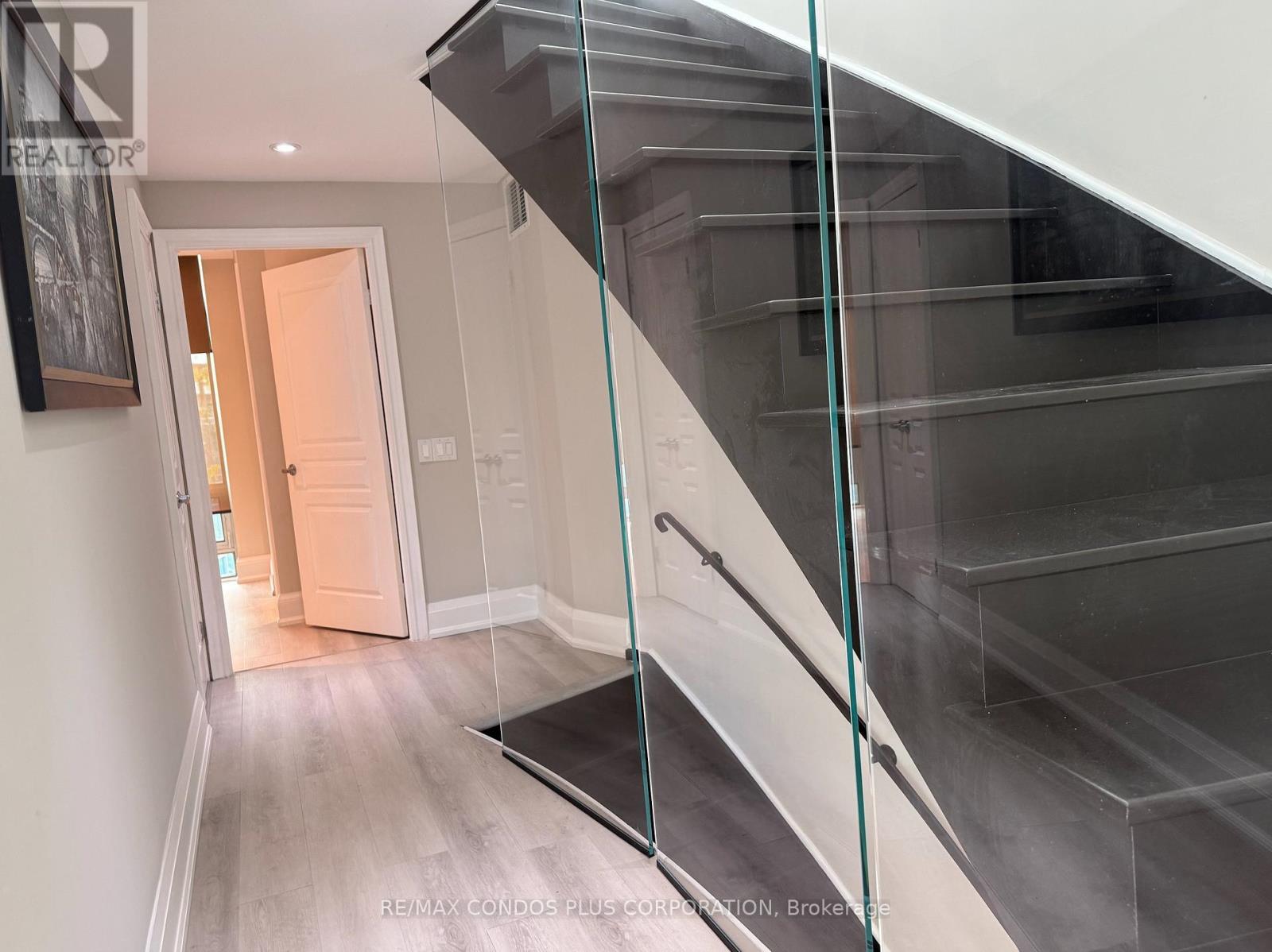 Th125 - 5 Marine Parade Drive, Toronto, Ontario  M8V 4B4 - Photo 13 - W12450937