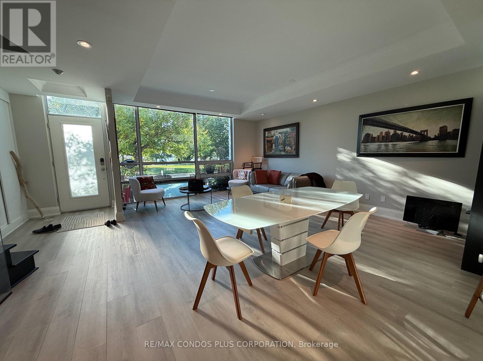 Th125 - 5 Marine Parade Drive, Toronto, Ontario  M8V 4B4 - Photo 5 - W12450937
