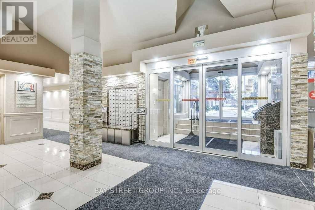 339 - 364 The East Mall, Toronto, Ontario  M9B 6C5 - Photo 13 - W12450938