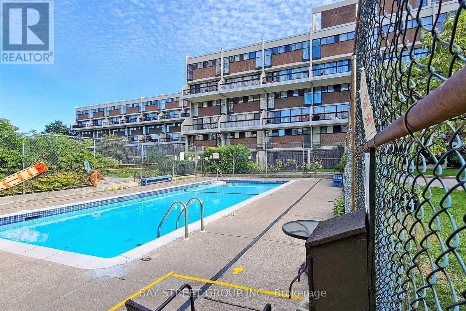 339 - 364 The East Mall, Toronto, Ontario  M9B 6C5 - Photo 15 - W12450938