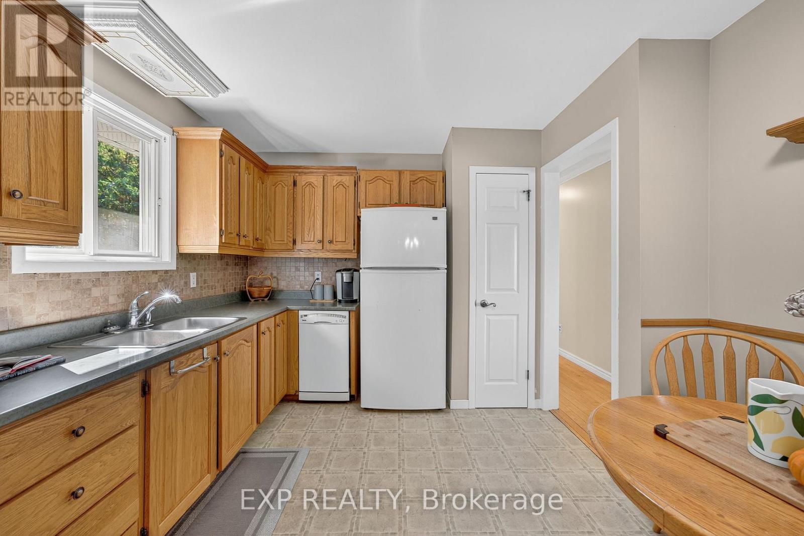 3127 2 Highway, Kingston, Ontario  K7L 5H6 - Photo 13 - X12450964
