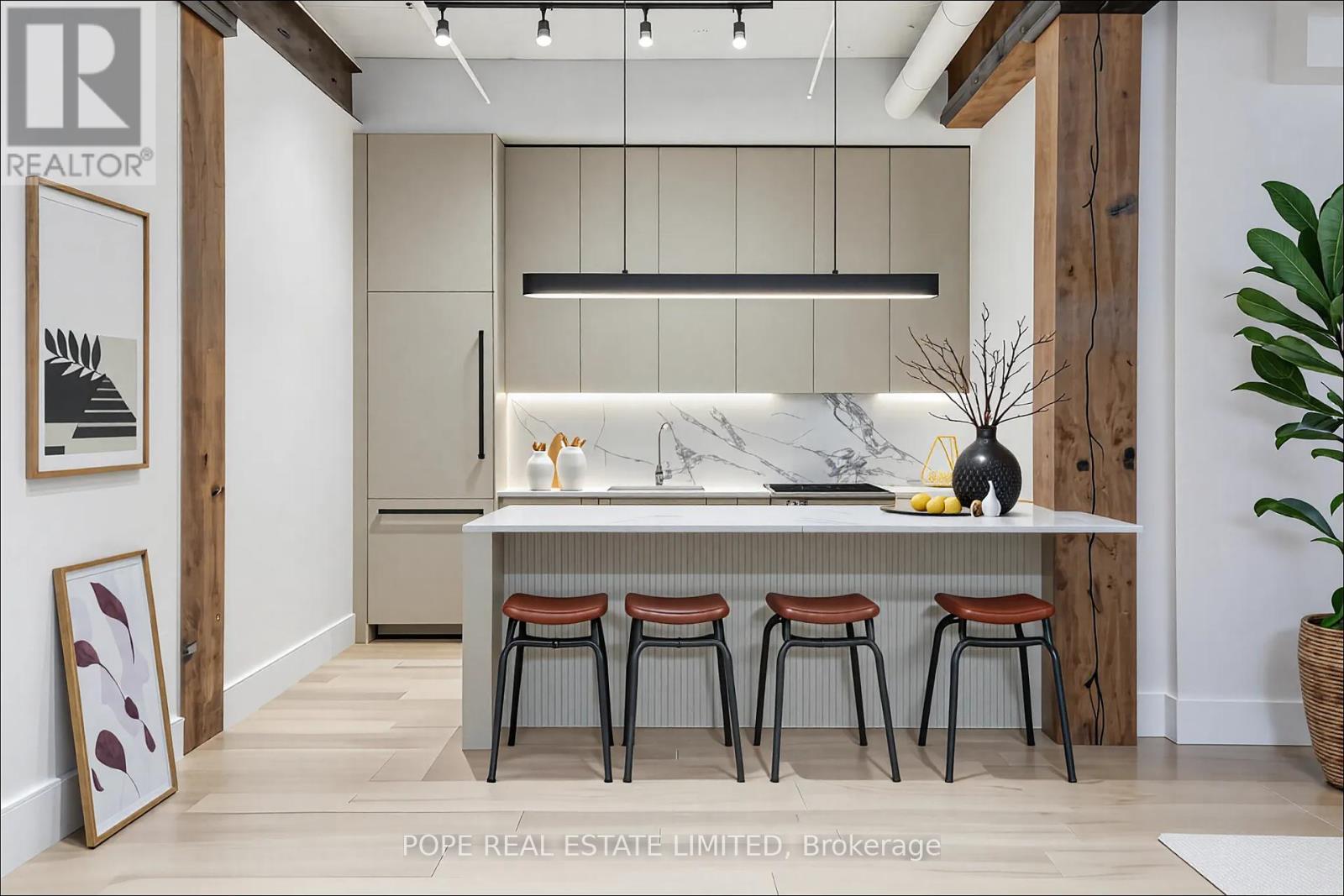 211 - 781 King Street W, Toronto, Ontario  M5V 3L5 - Photo 2 - C12425084