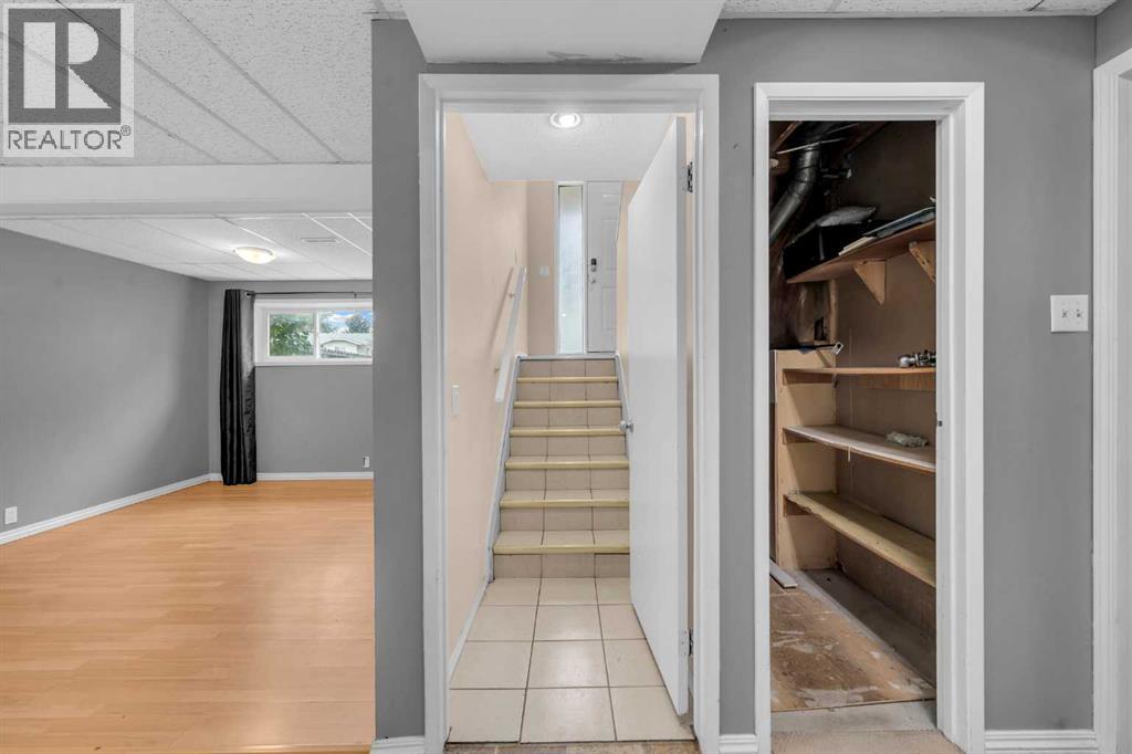 32 Fallingworth Place, Calgary, Alberta  T3J 1G5 - Photo 24 - A2248456