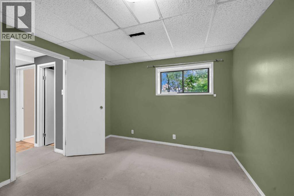32 Fallingworth Place, Calgary, Alberta  T3J 1G5 - Photo 33 - A2248456