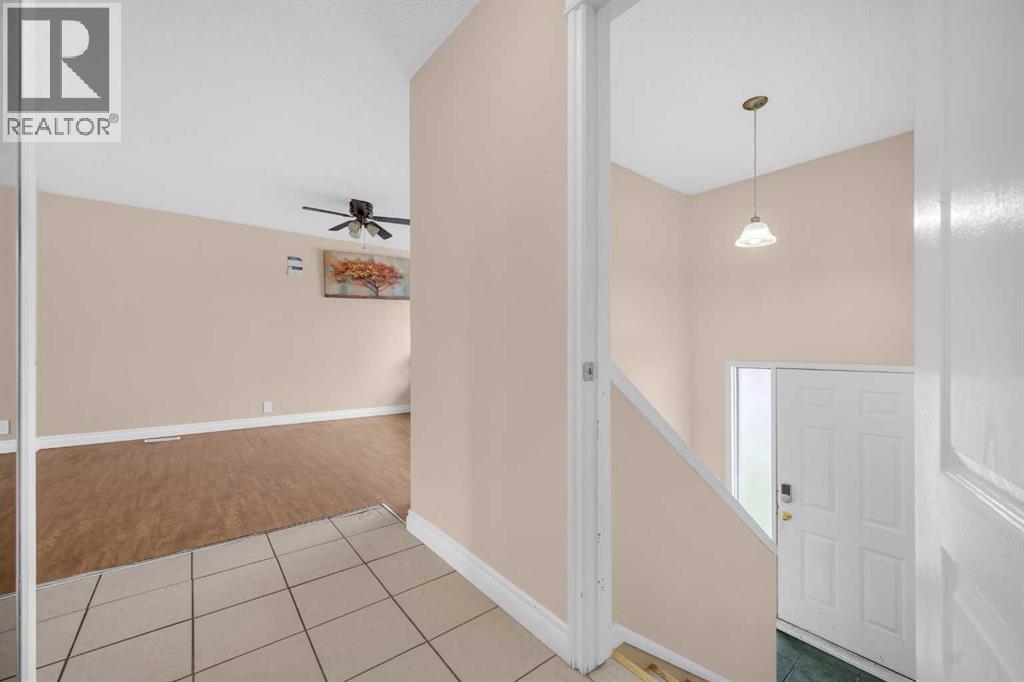 32 Fallingworth Place, Calgary, Alberta  T3J 1G5 - Photo 23 - A2248456