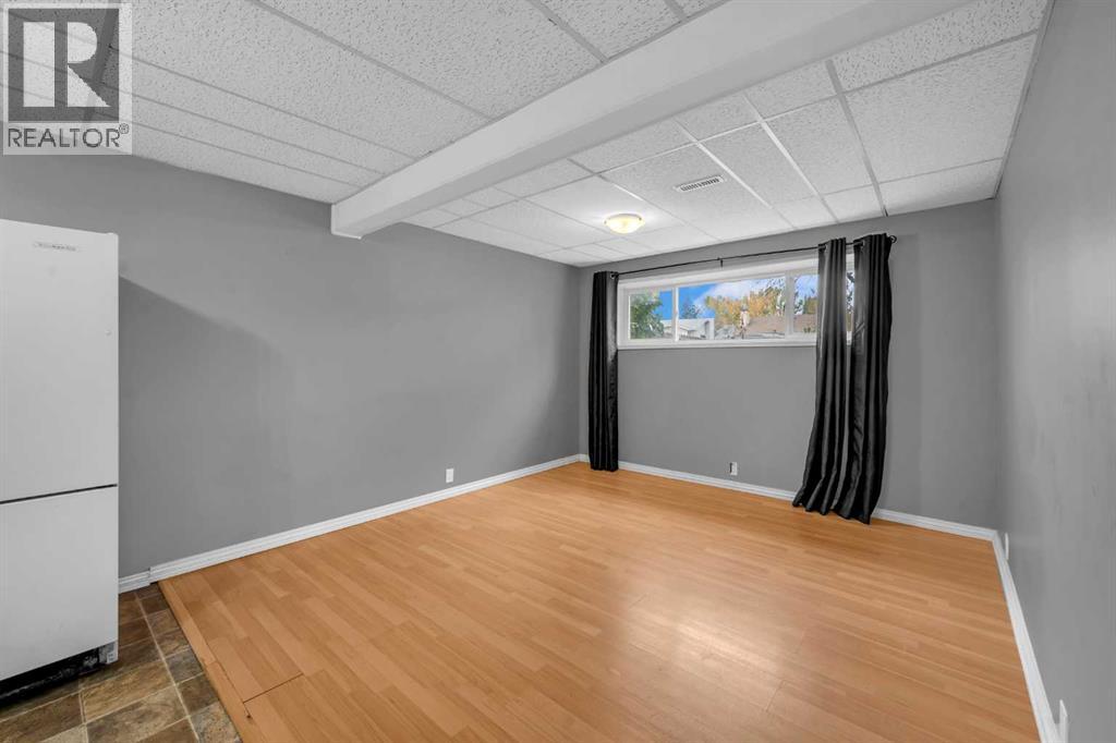 32 Fallingworth Place, Calgary, Alberta  T3J 1G5 - Photo 27 - A2248456