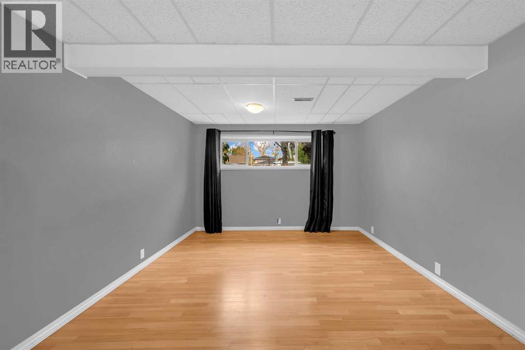 32 Fallingworth Place, Calgary, Alberta  T3J 1G5 - Photo 28 - A2248456