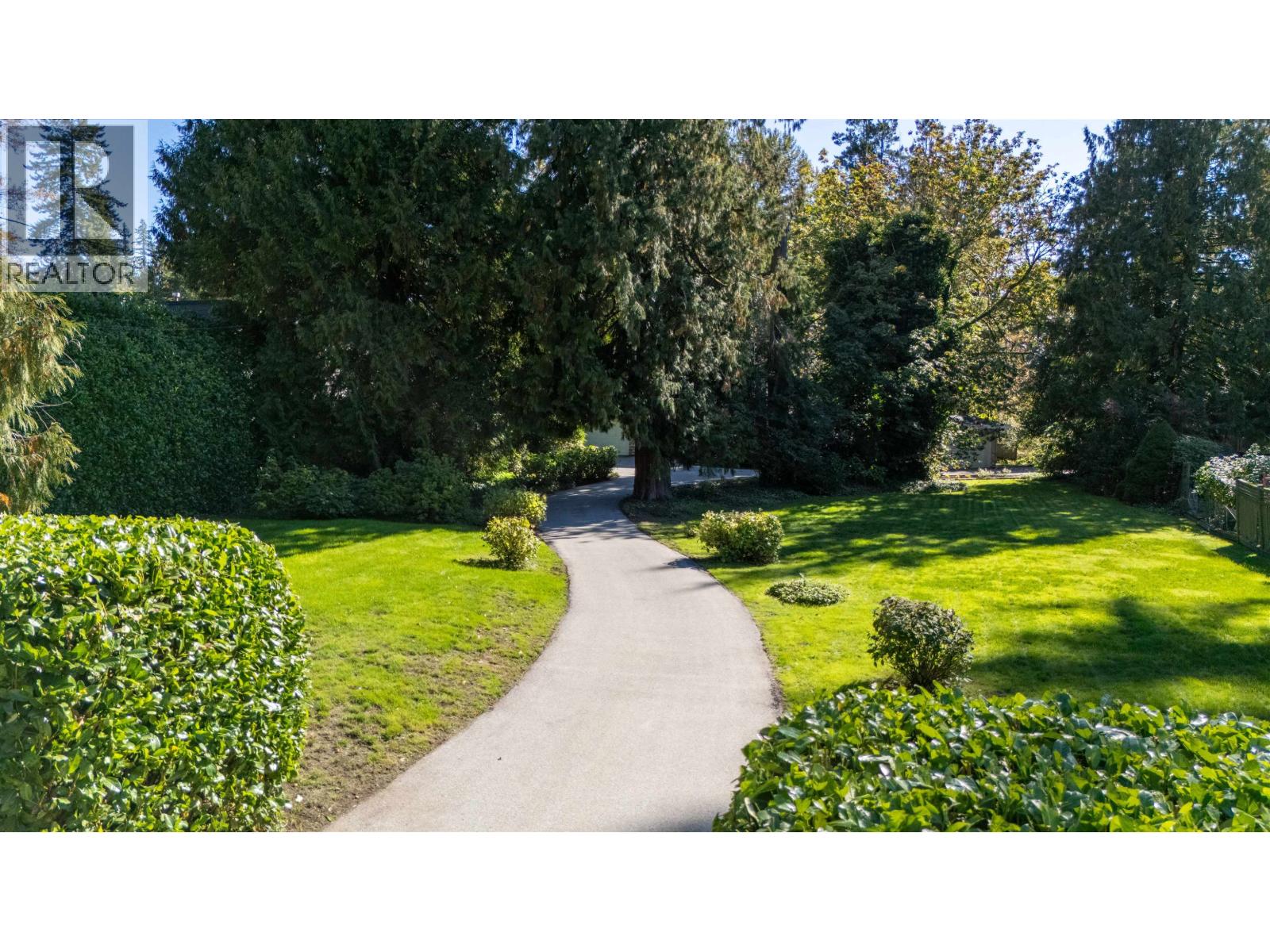 682 Seymour Boulevard, North Vancouver, British Columbia  V7J 2J6 - Photo 4 - R3056334