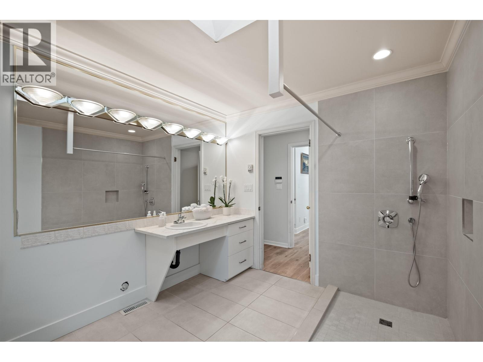 682 Seymour Boulevard, North Vancouver, British Columbia  V7J 2J6 - Photo 20 - R3056334