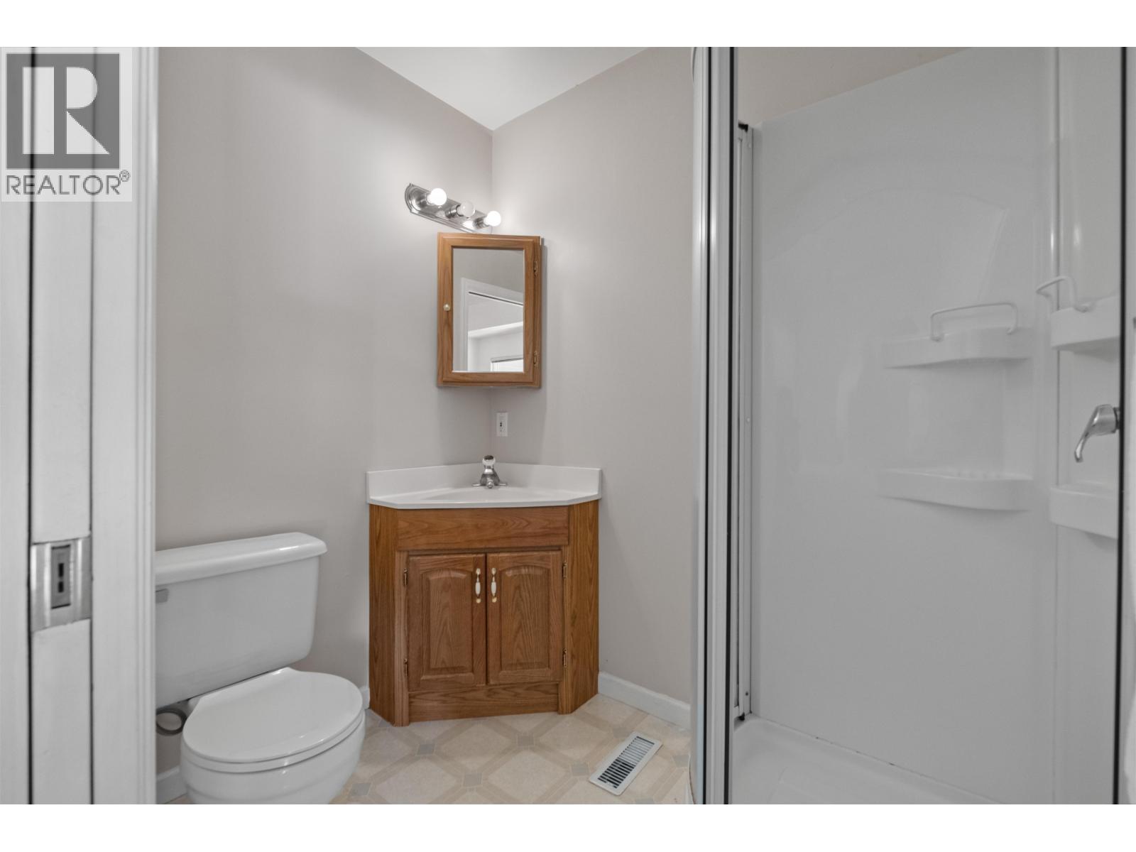 682 Seymour Boulevard, North Vancouver, British Columbia  V7J 2J6 - Photo 29 - R3056334