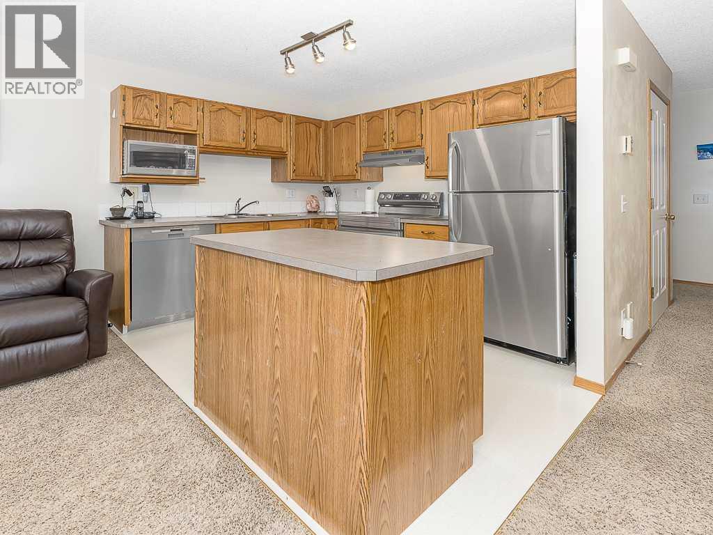 119 Mt Douglas Manor Se, Calgary, Alberta  T2Z 3C8 - Photo 6 - A2262730