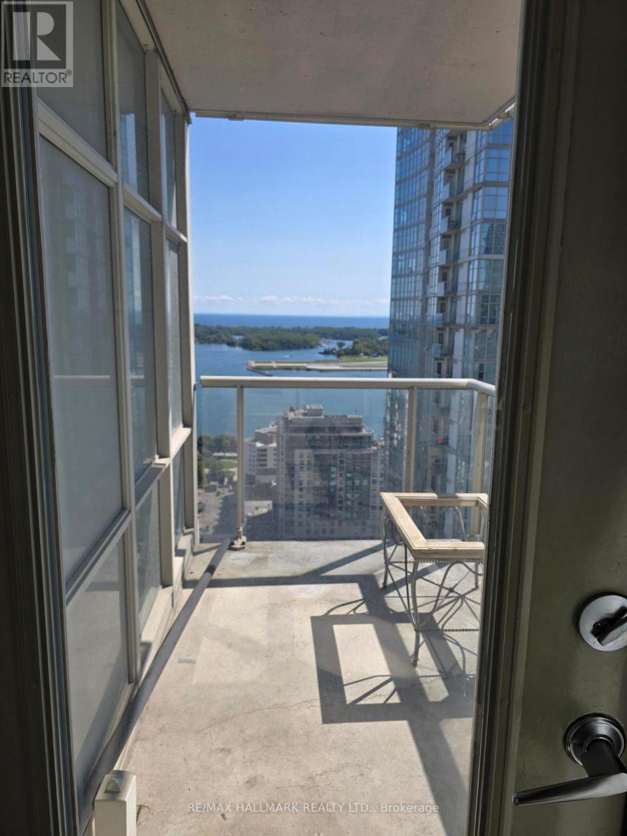 3712 - 10 Navy Wharf Court, Toronto, Ontario  M5V 3V2 - Photo 14 - C12450946