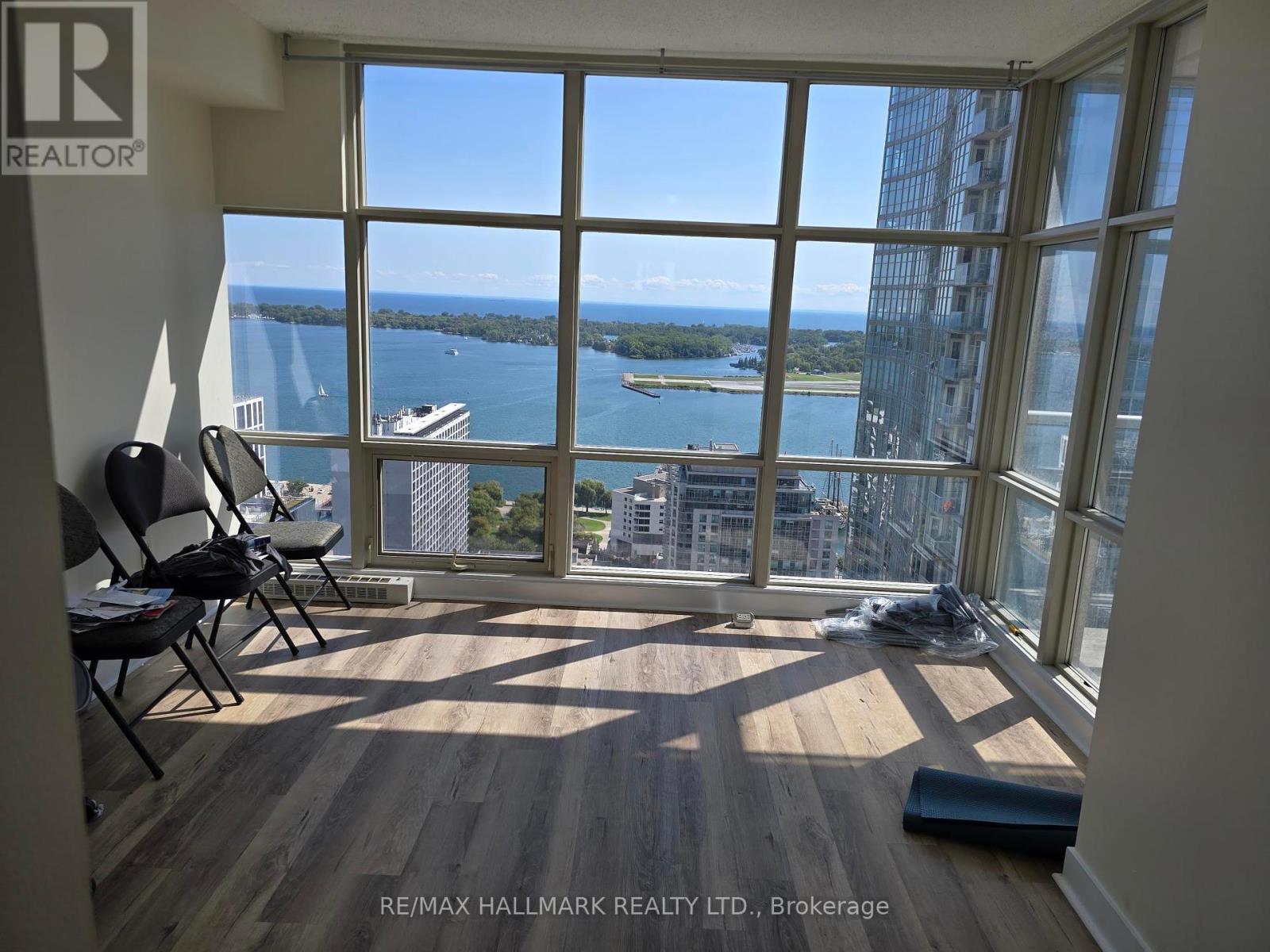 3712 - 10 Navy Wharf Court, Toronto, Ontario  M5V 3V2 - Photo 15 - C12450946