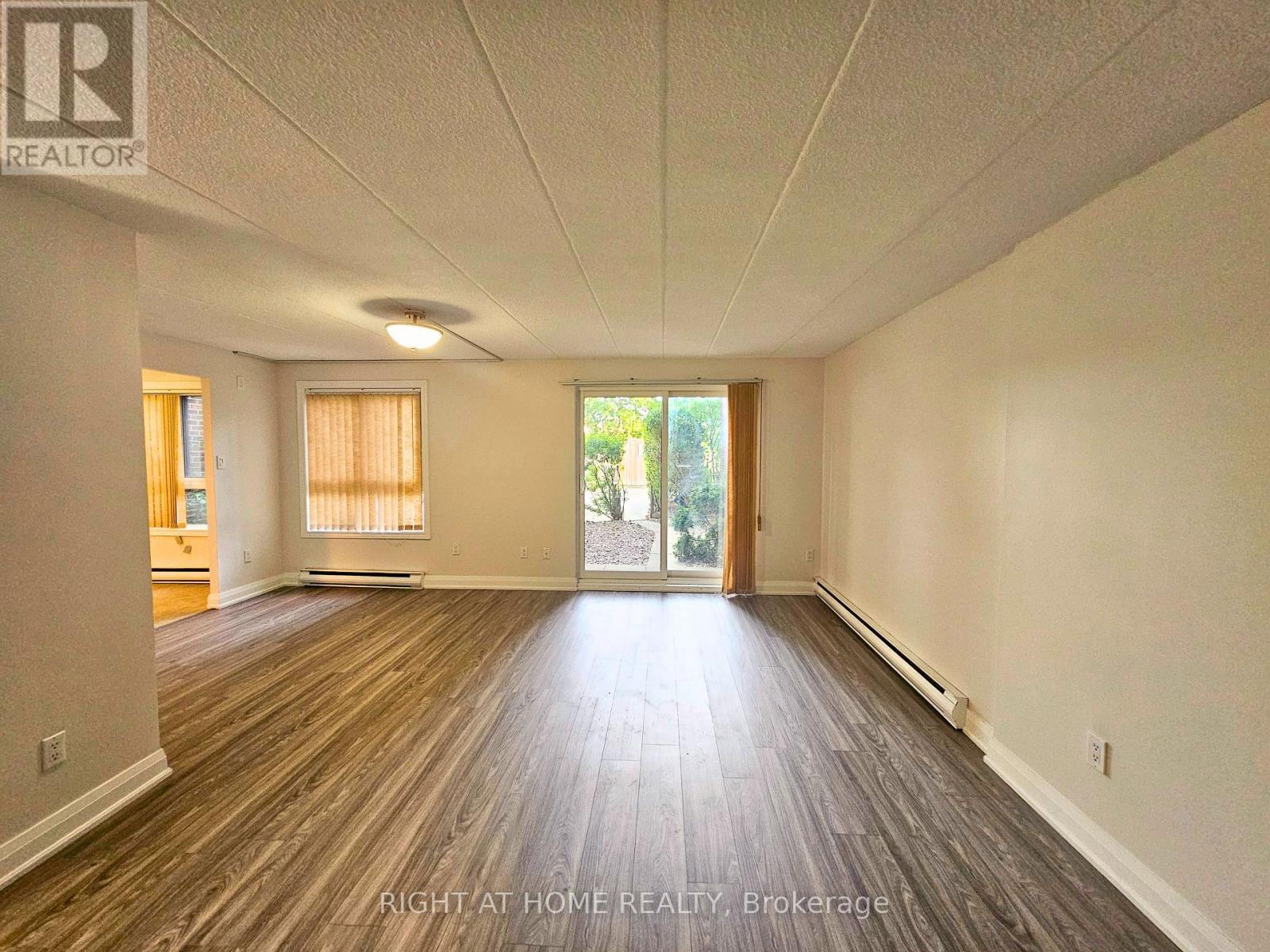 61 - 53 Taunton Road E, Oshawa, Ontario  L1G 3T6 - Photo 3 - E12450956