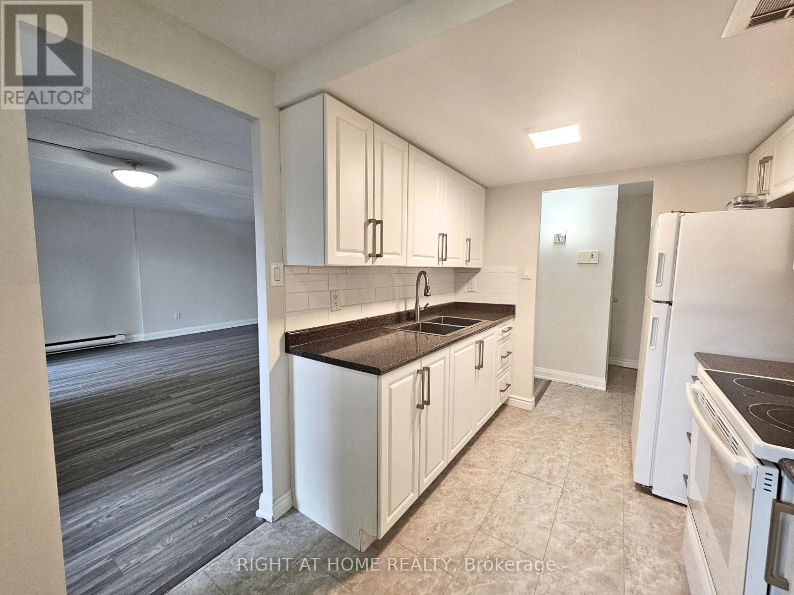 61 - 53 Taunton Road E, Oshawa, Ontario  L1G 3T6 - Photo 5 - E12450956